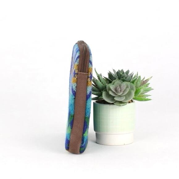 Pendleton Wool Pouch / Tablet Sleeve - Picture 4 of 6